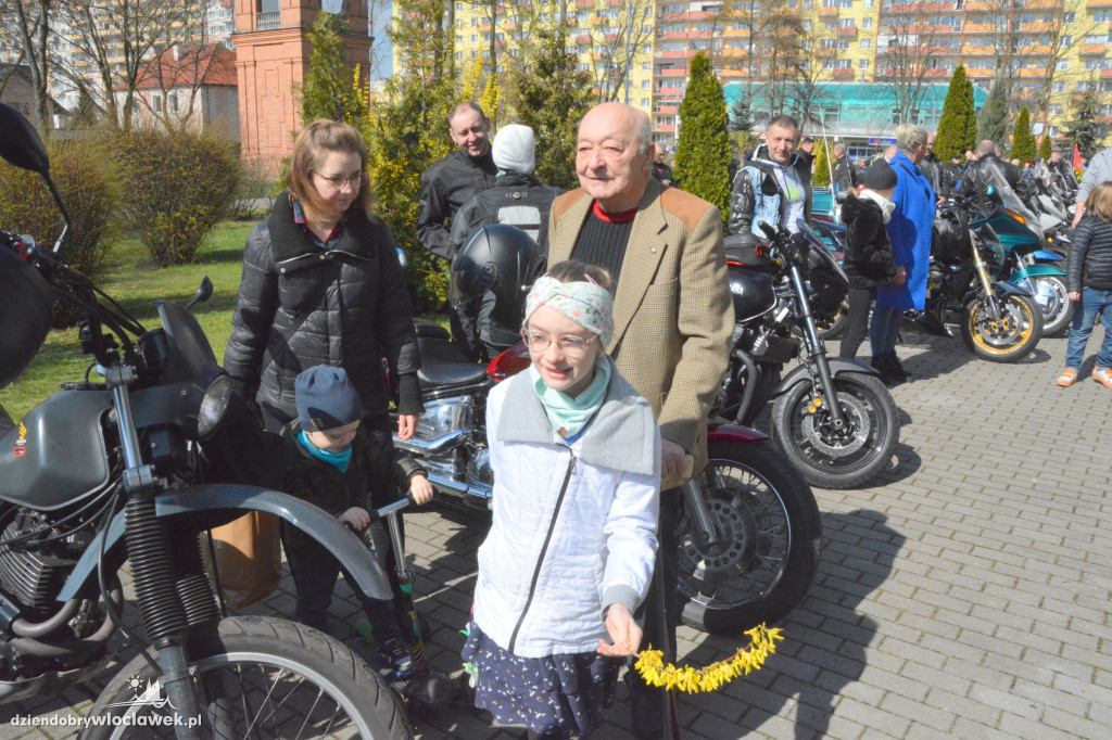 Wielkanoc 2023 : Motoświęconka w parafii Stanisława