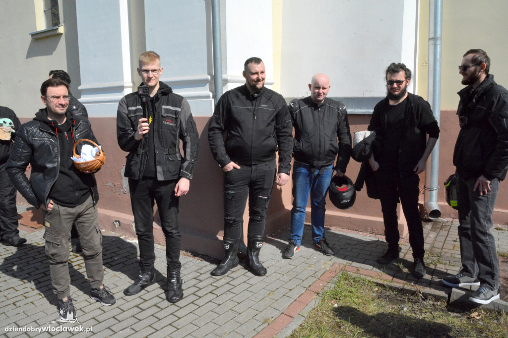 Wielkanoc 2023 : Motoświęconka w parafii Stanisława