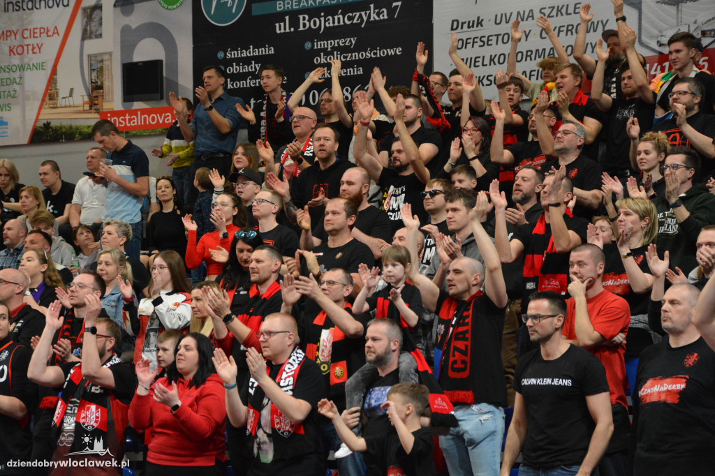 Kibice na meczu Anwil - Astoria