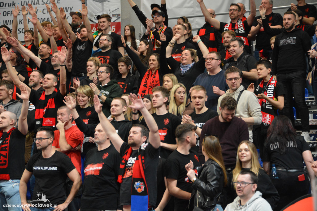 Kibice na meczu Anwil - Astoria