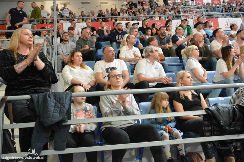 Kibice na meczu Anwil - Astoria
