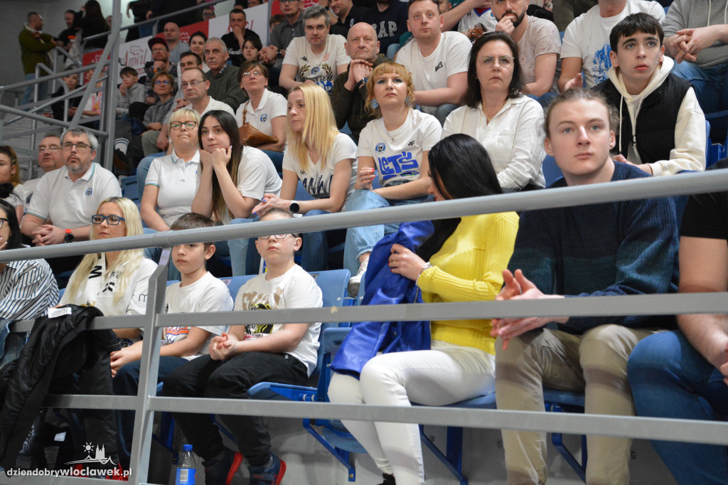 Kibice na meczu Anwil - Astoria