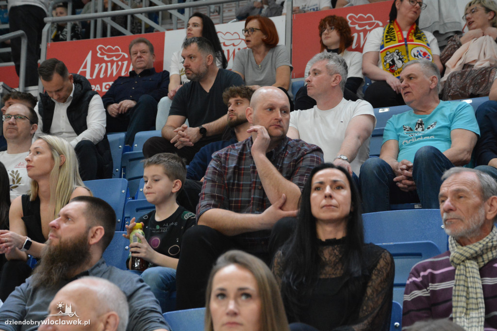 Kibice na meczu Anwil - Astoria