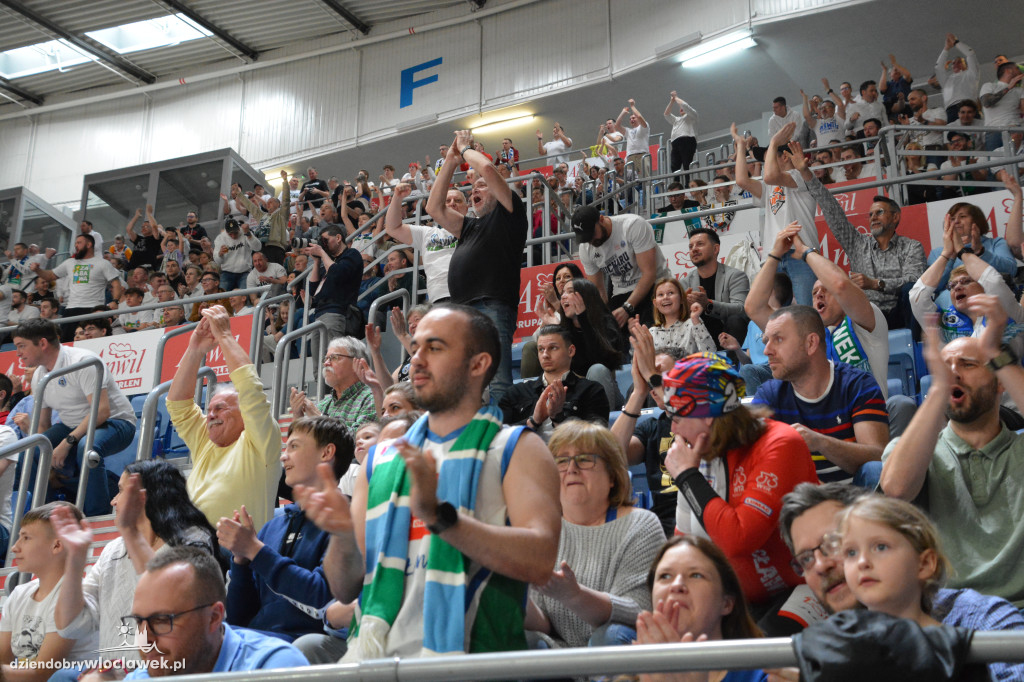 Kibice na meczu Anwil - Astoria