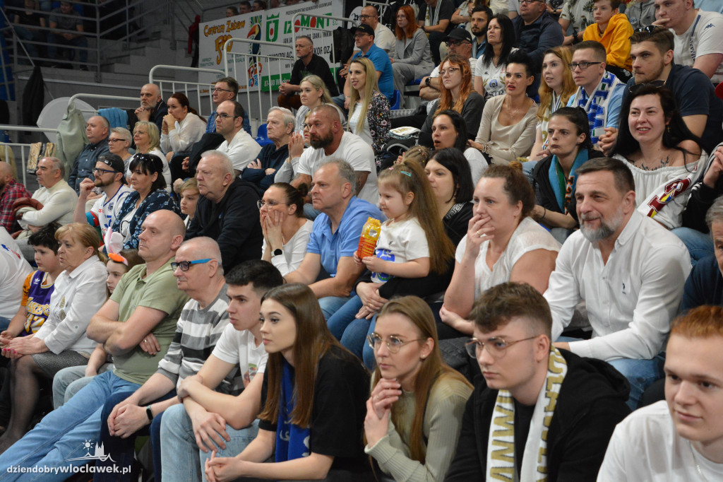Kibice na meczu Anwil - Astoria