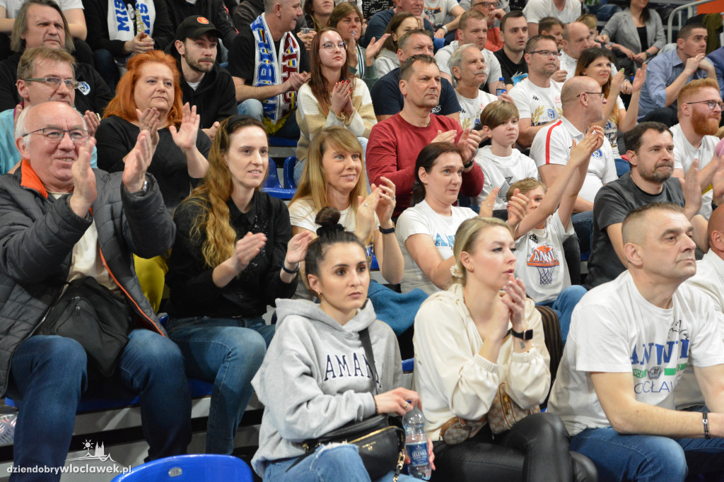 Kibice na meczu Anwil - Astoria