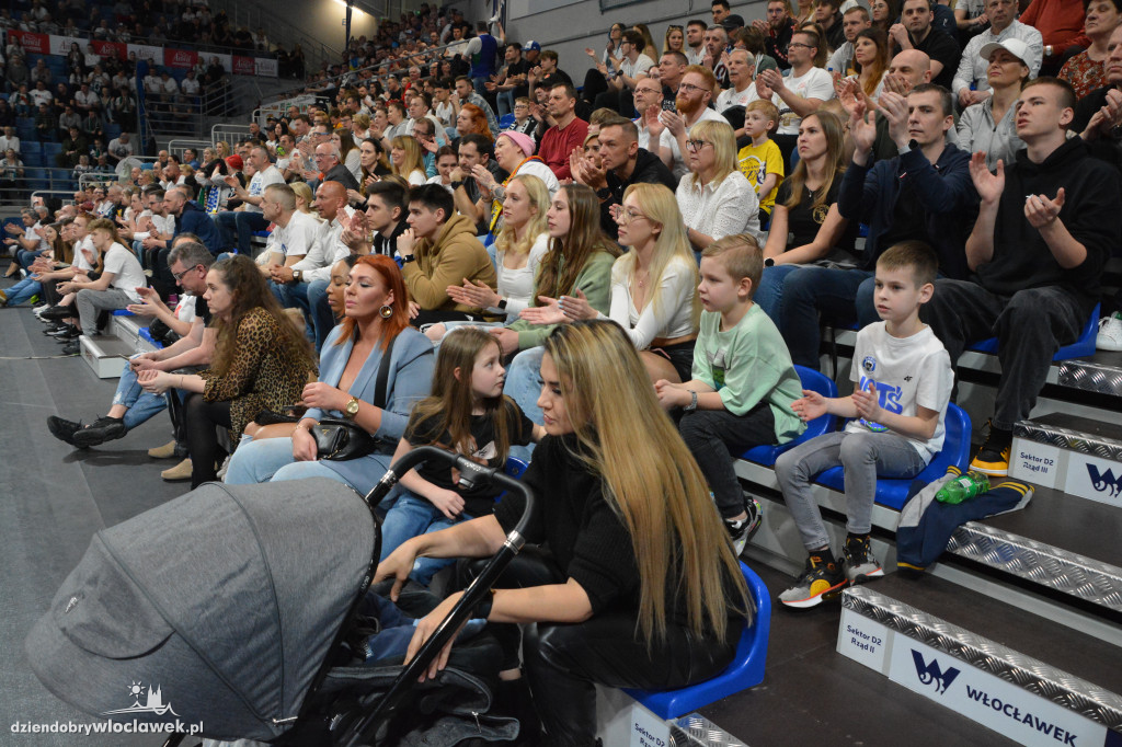 Kibice na meczu Anwil - Astoria