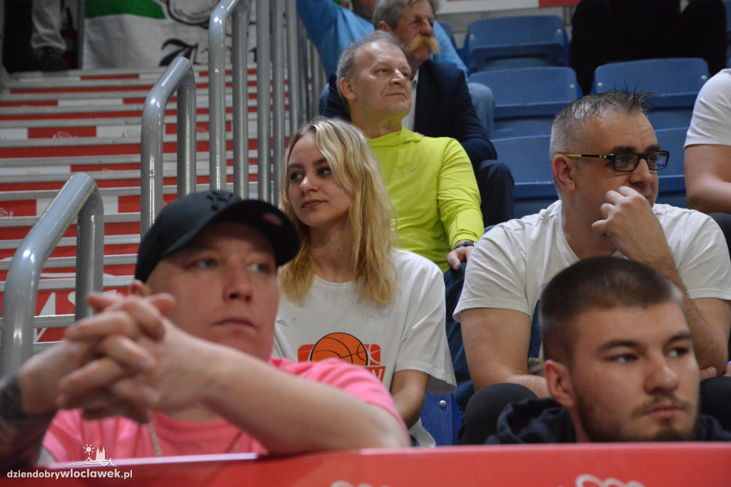 Kibice na meczu Anwil - Astoria