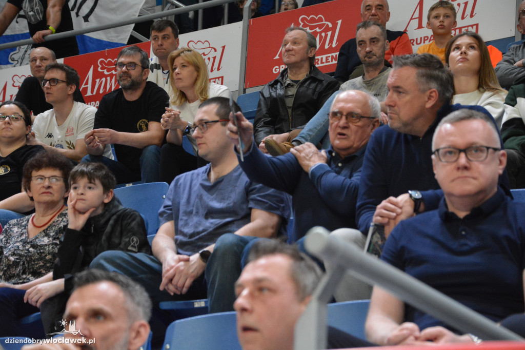 Kibice na meczu Anwil - Astoria