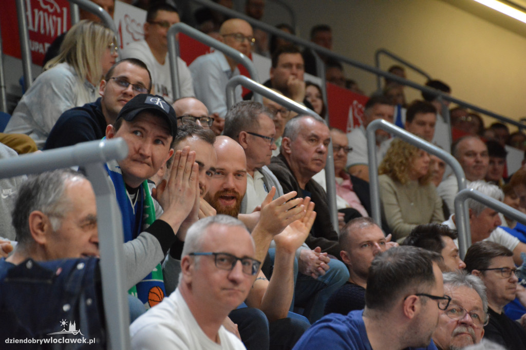 Kibice na meczu Anwil - Astoria