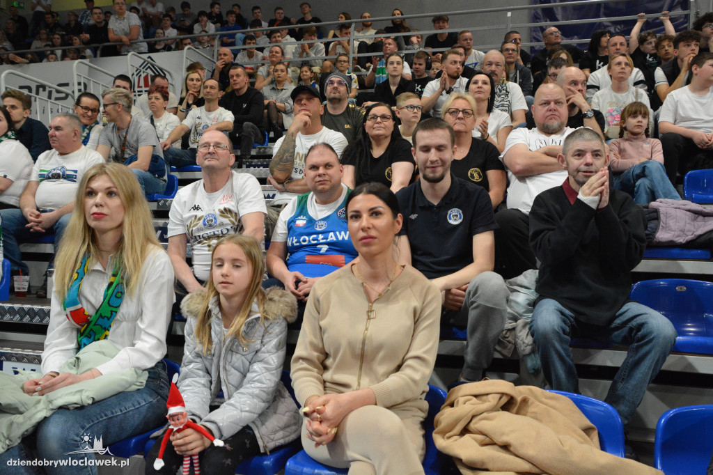 Kibice na meczu Anwil - Astoria