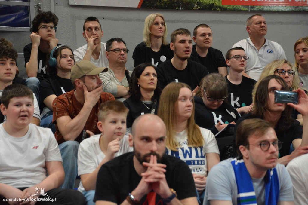 Kibice na meczu Anwil - Astoria