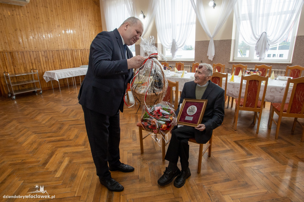 101-latek z Lubrańca z marszałkowskim medalem