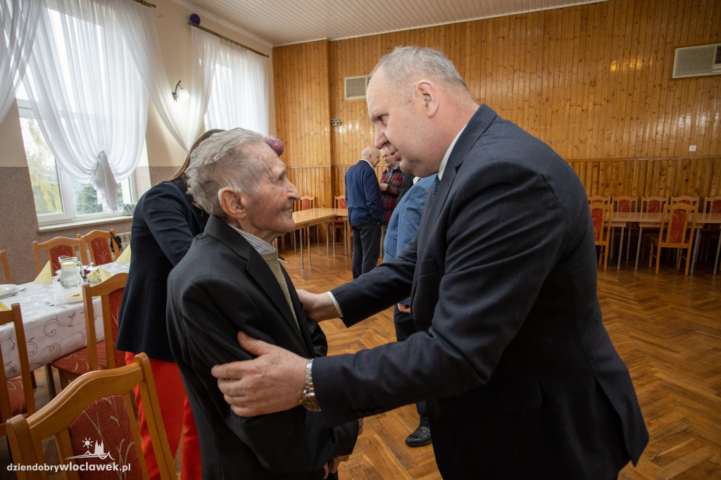 101-latek z Lubrańca z marszałkowskim medalem