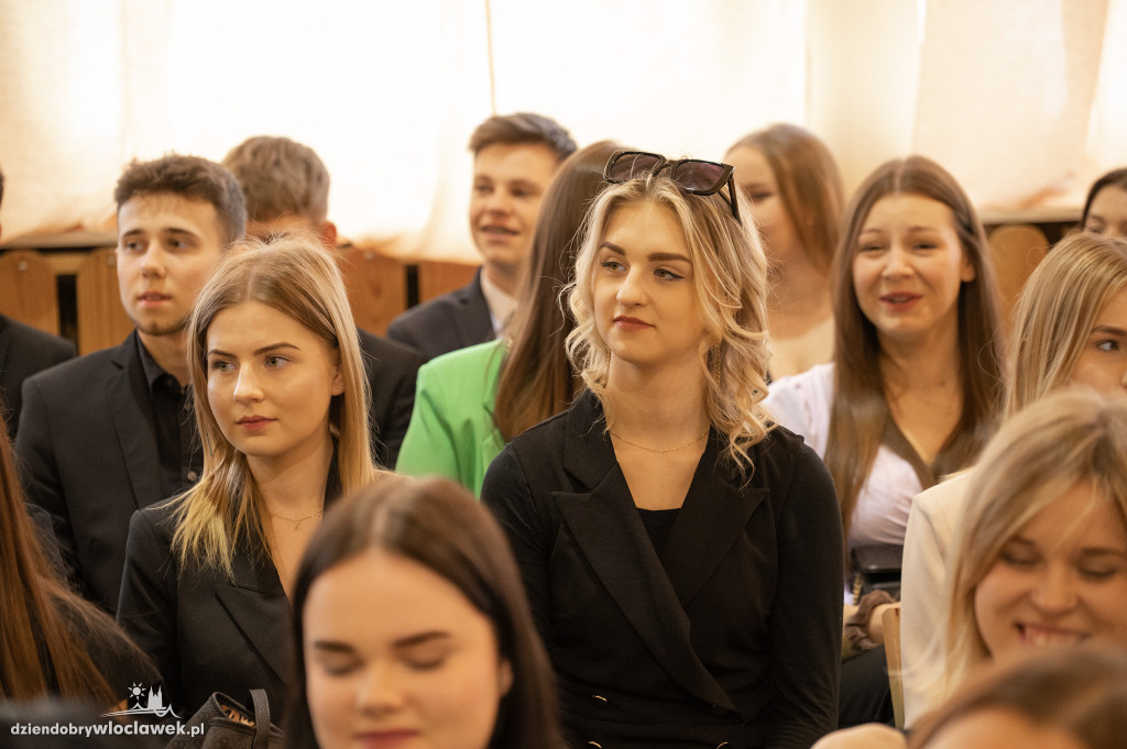 Zakończenie roku dla maturzystów II LO im. Kopernika