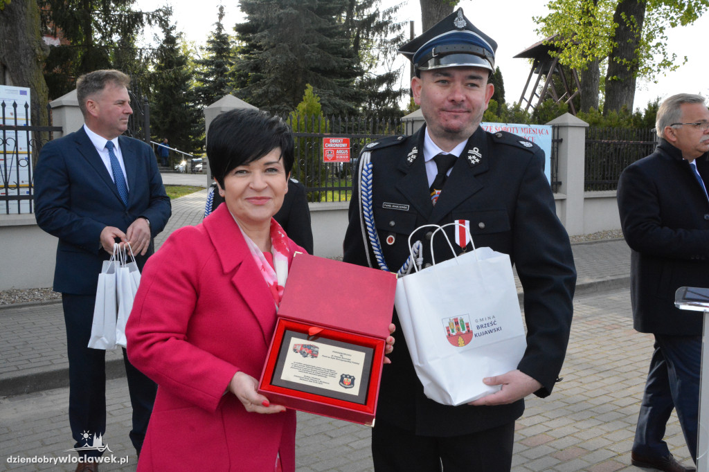 Nowy wóz ratowniczo-gaśniczy dla OSP w Machnaczu