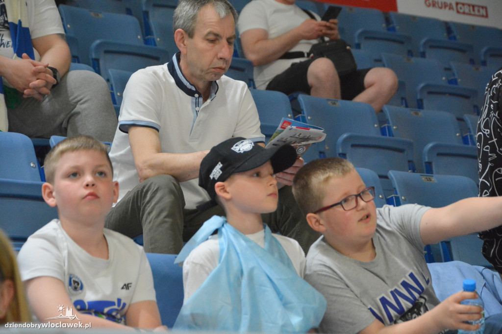 Kibice na trzecim meczu Anwil vs. King Szczecin