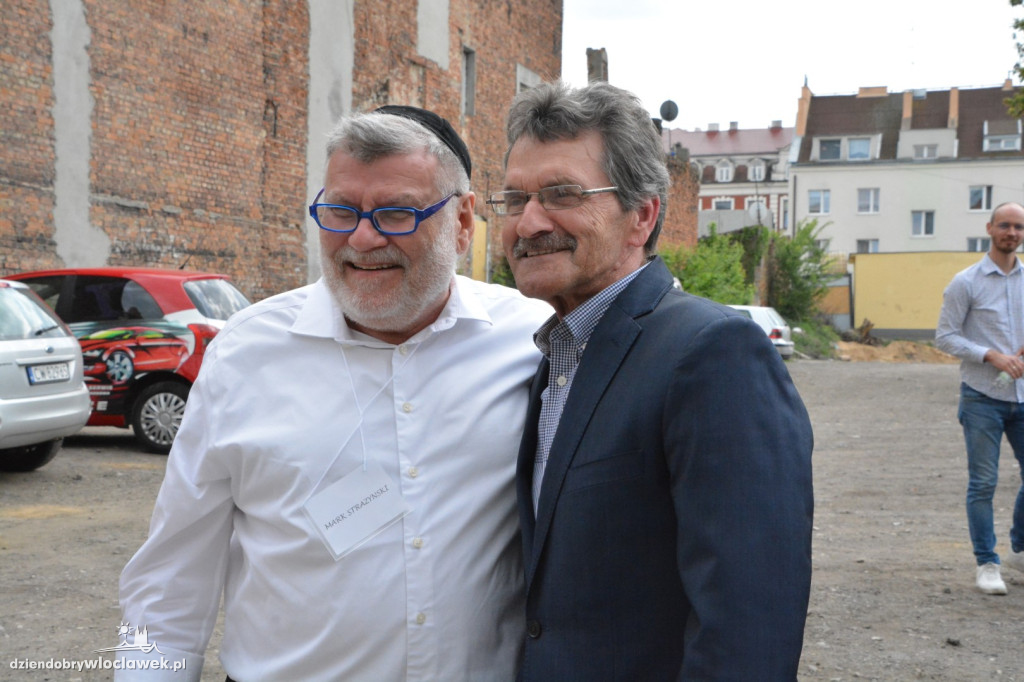 Odsłonięcie tablicy pamięci braci Harendorfów