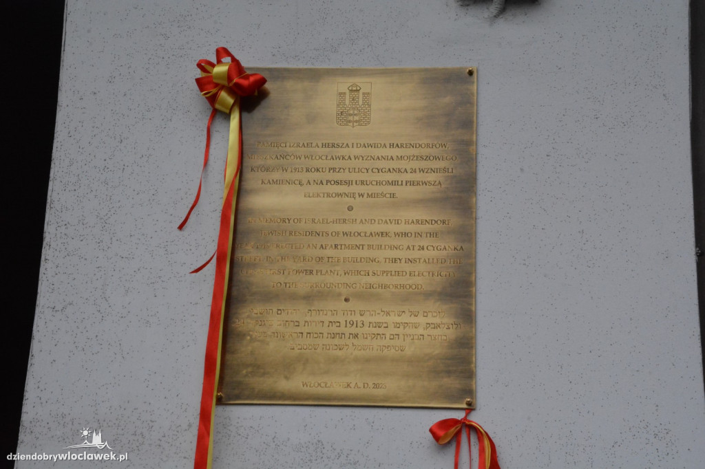 Odsłonięcie tablicy pamięci braci Harendorfów
