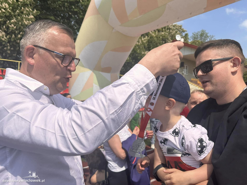 IX Memoriał im. Czesława Wasielewskiego - wręczanie medali