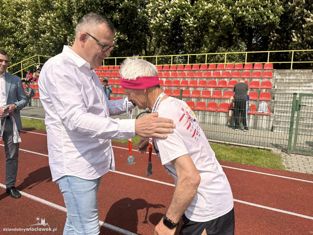IX Memoriał im. Czesława Wasielewskiego - wręczanie medali