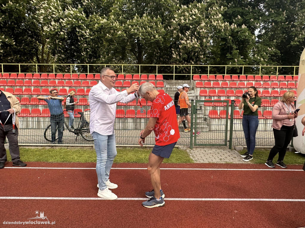 IX Memoriał im. Czesława Wasielewskiego - wręczanie medali