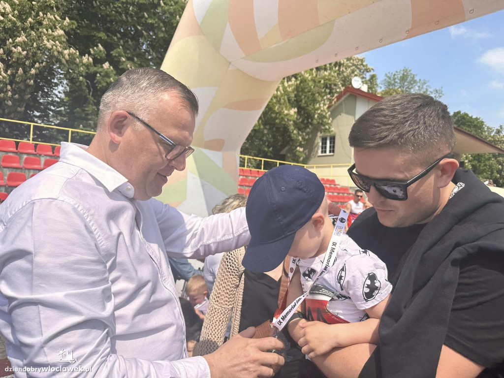 IX Memoriał im. Czesława Wasielewskiego - wręczanie medali