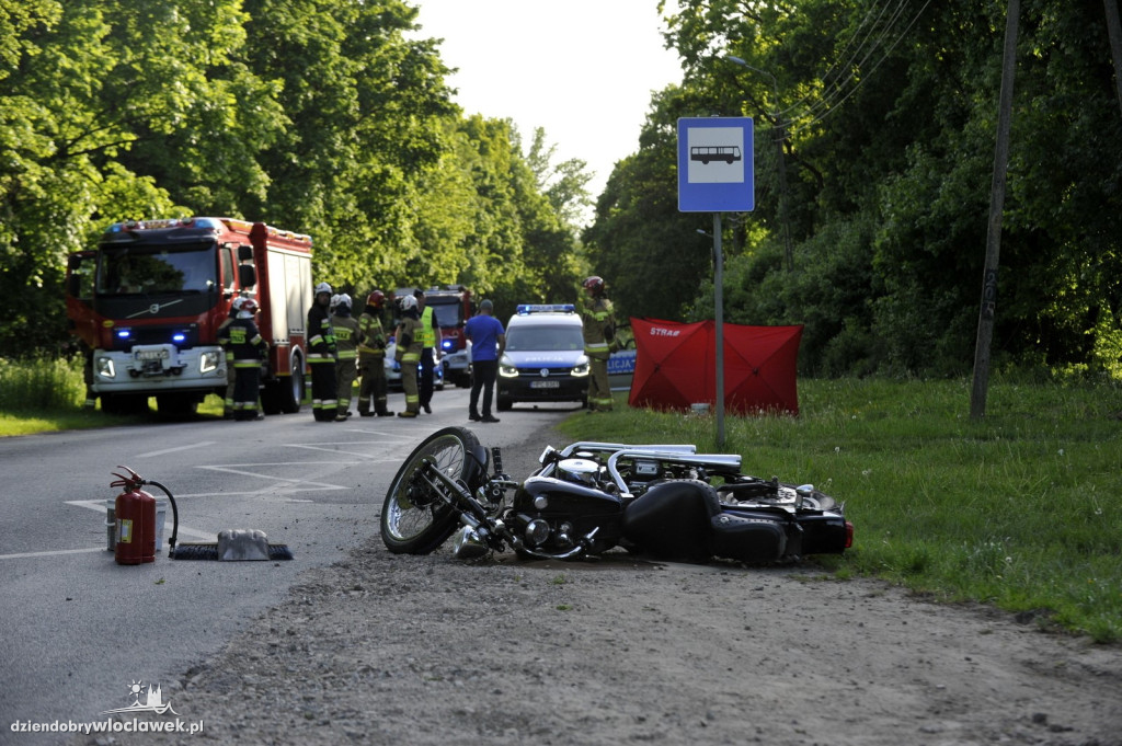 Tragiczny wypadek motocyklisty w Leniach Wielkich