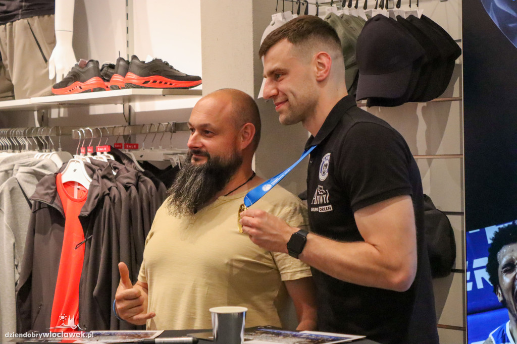 Spotkanie z koszykarzami Anwilu Włocławek