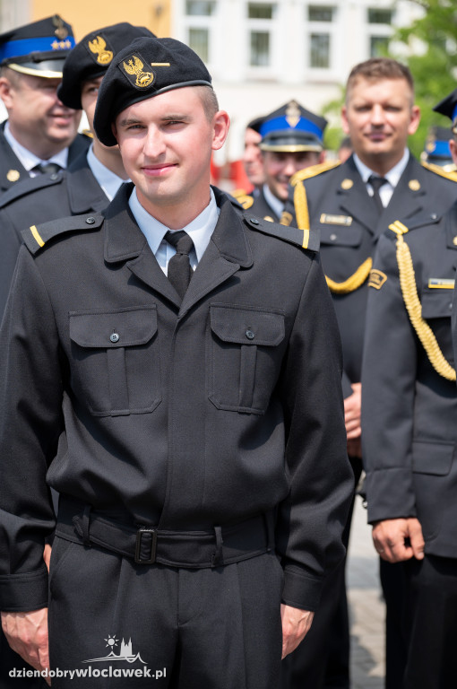 Awanse i odznaczenia dla strażaków z Włocławka (FOTO)