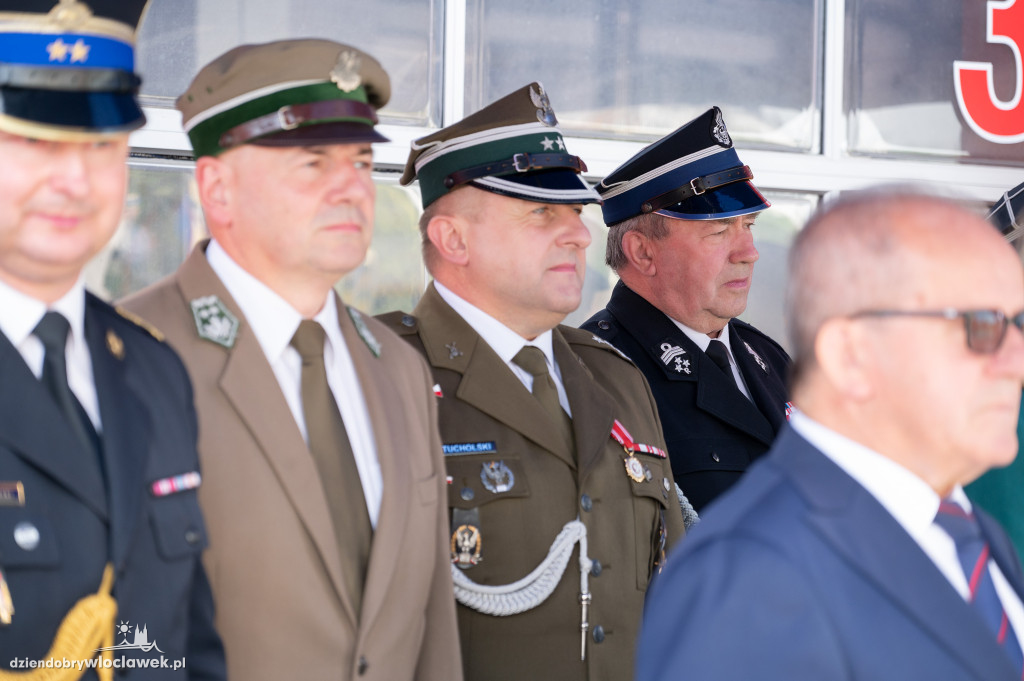 Awanse i odznaczenia dla strażaków z Włocławka (FOTO)