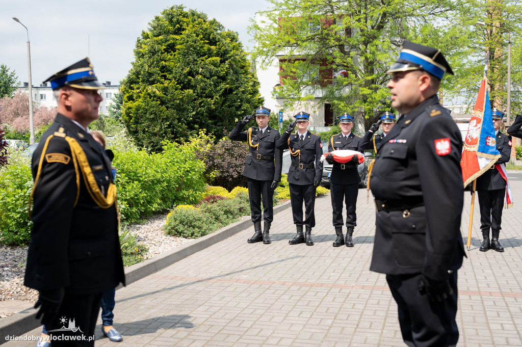 Awanse i odznaczenia dla strażaków z Włocławka (FOTO)