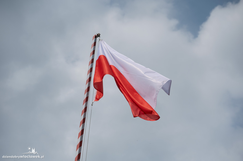 Awanse i odznaczenia dla strażaków z Włocławka (FOTO)
