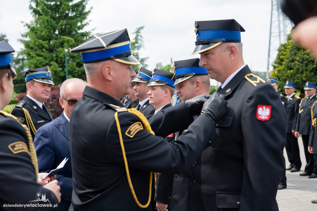 Awanse i odznaczenia dla strażaków z Włocławka (FOTO)