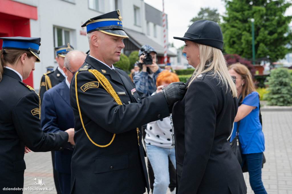 Awanse i odznaczenia dla strażaków z Włocławka (FOTO)