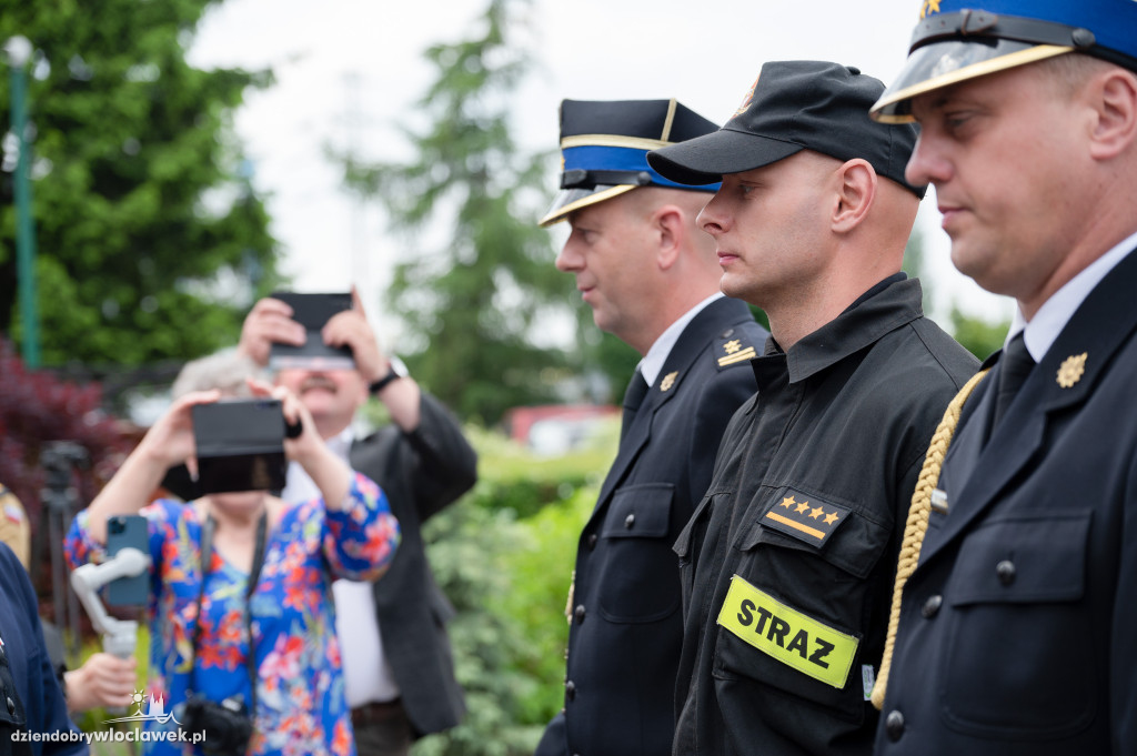 Awanse i odznaczenia dla strażaków z Włocławka (FOTO)