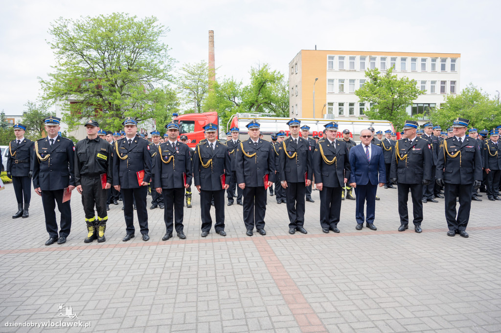 Awanse i odznaczenia dla strażaków z Włocławka (FOTO)