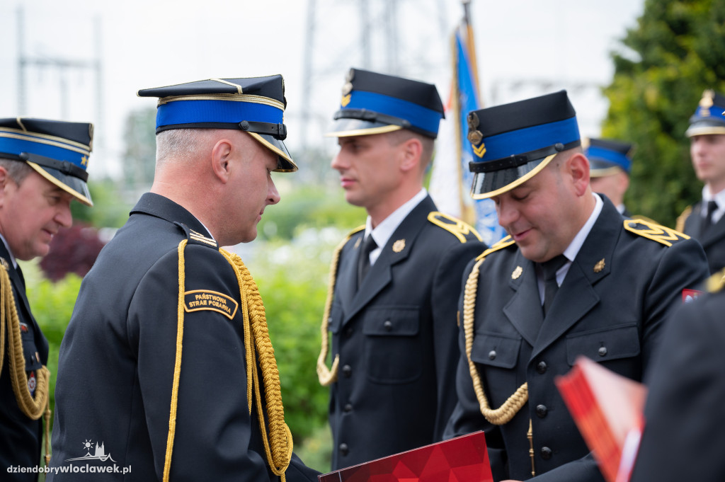 Awanse i odznaczenia dla strażaków z Włocławka (FOTO)
