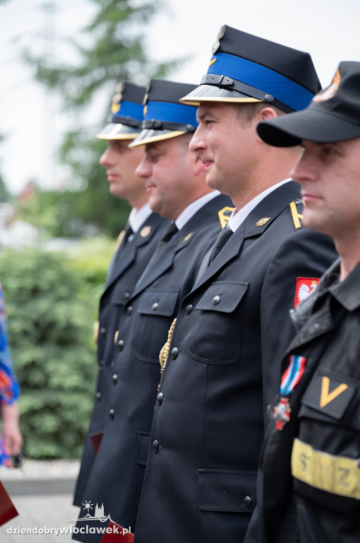 Awanse i odznaczenia dla strażaków z Włocławka (FOTO)