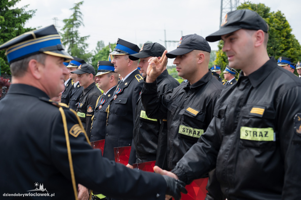 Awanse i odznaczenia dla strażaków z Włocławka (FOTO)