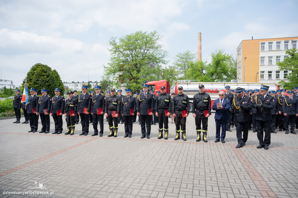 Awanse i odznaczenia dla strażaków z Włocławka (FOTO)