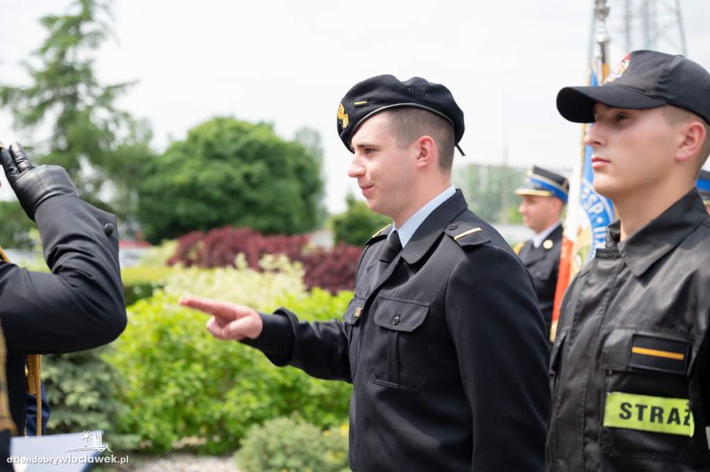 Awanse i odznaczenia dla strażaków z Włocławka (FOTO)