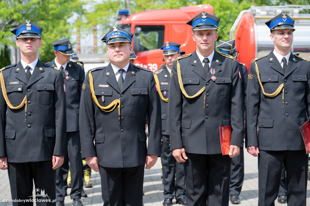 Awanse i odznaczenia dla strażaków z Włocławka (FOTO)