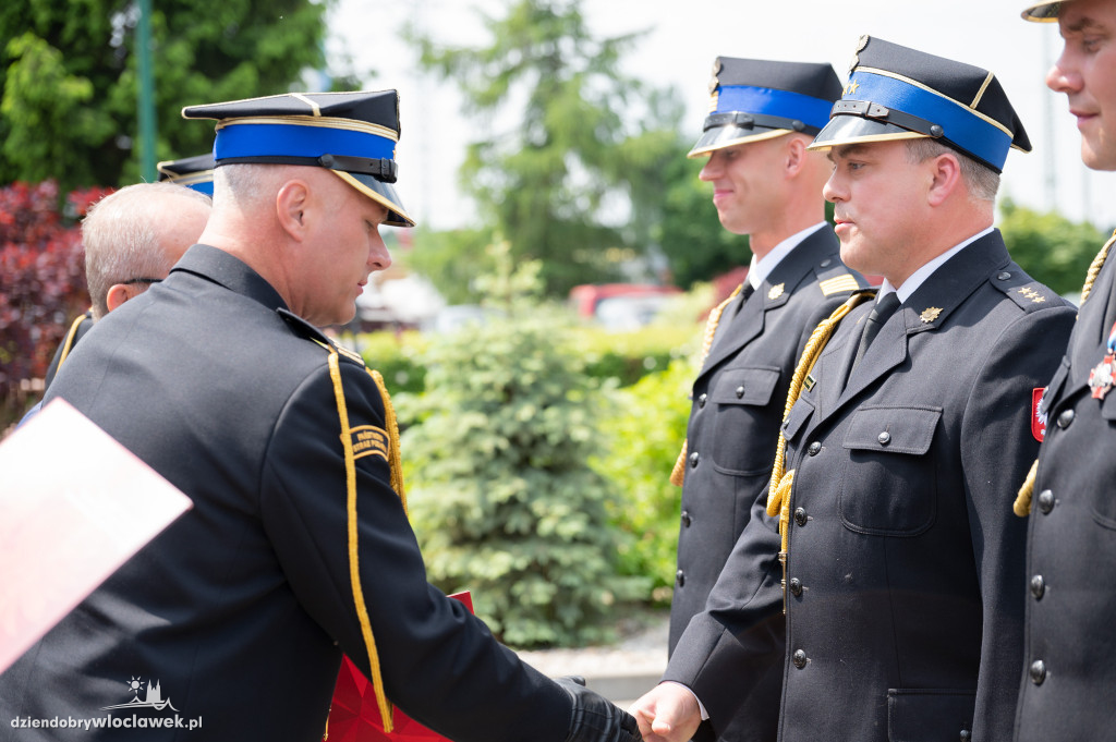 Awanse i odznaczenia dla strażaków z Włocławka (FOTO)