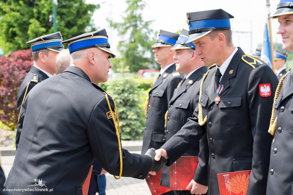 Awanse i odznaczenia dla strażaków z Włocławka (FOTO)