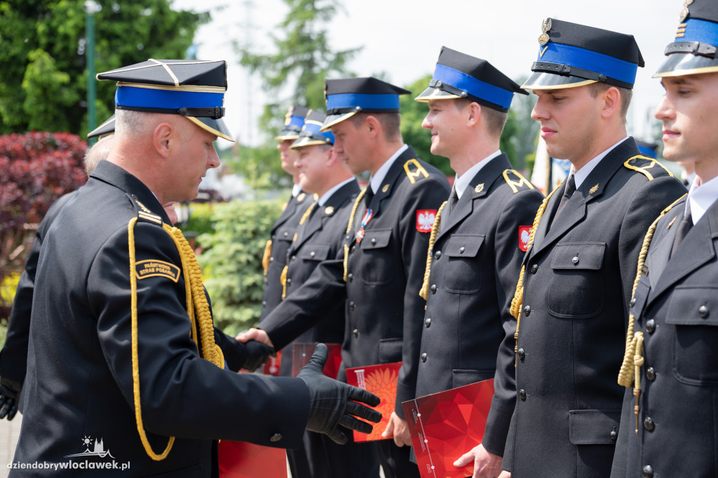 Awanse i odznaczenia dla strażaków z Włocławka (FOTO)