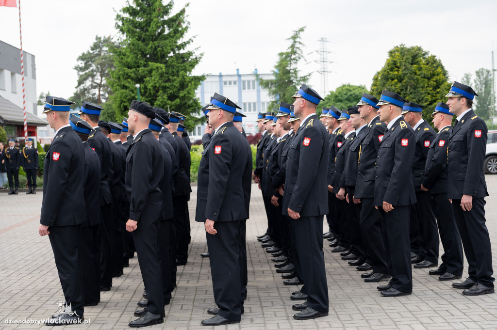 Awanse i odznaczenia dla strażaków z Włocławka (FOTO)