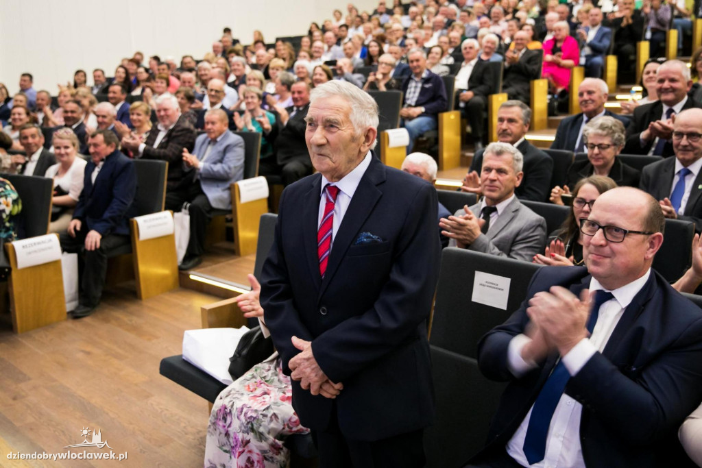 Heliodor Kubiak z medalem od marszałka