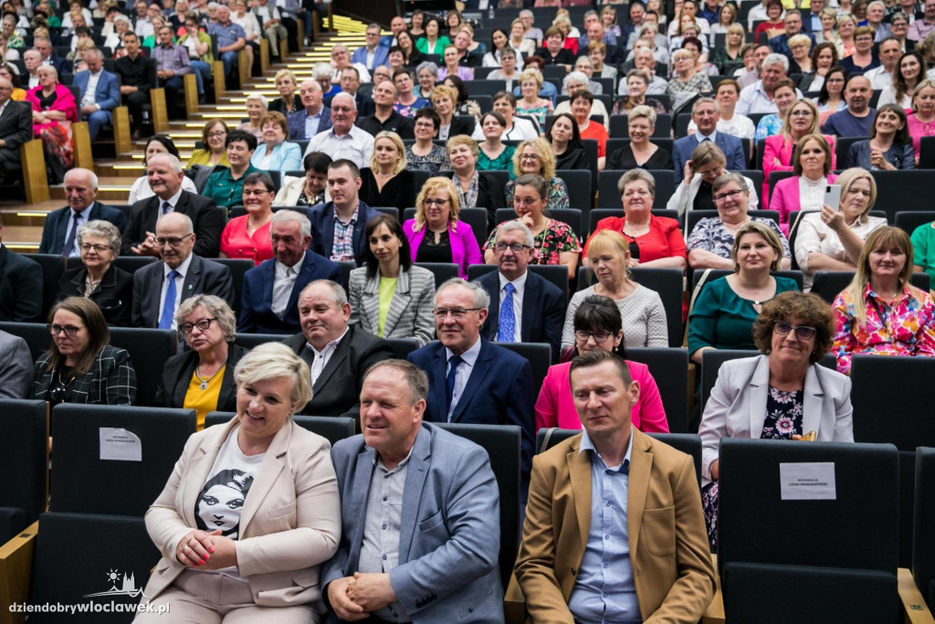 Heliodor Kubiak z medalem od marszałka