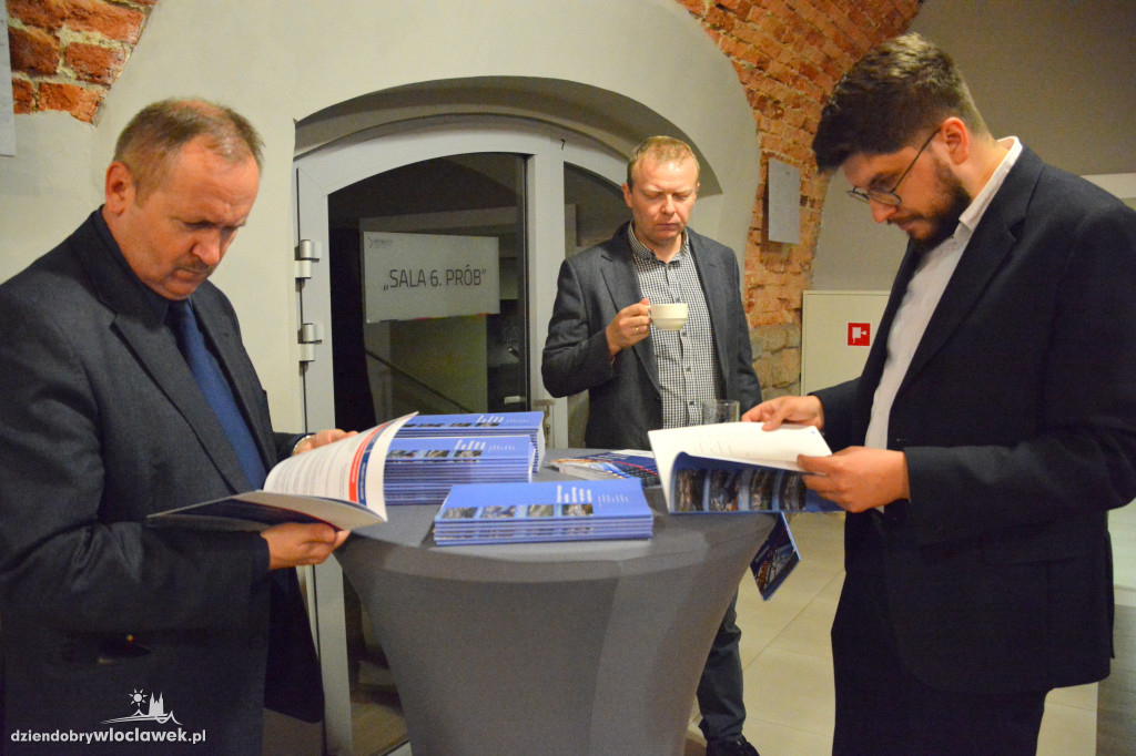 Debata nt. czynników rozwoju województwa